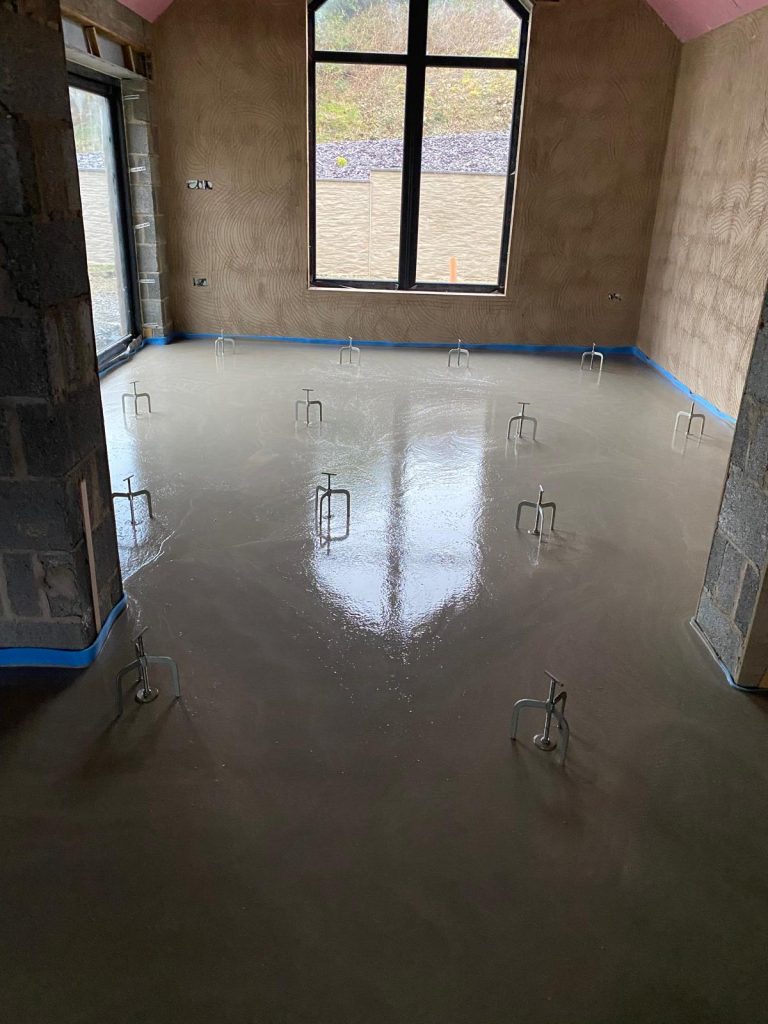 liquid screeding -Gorsgoch